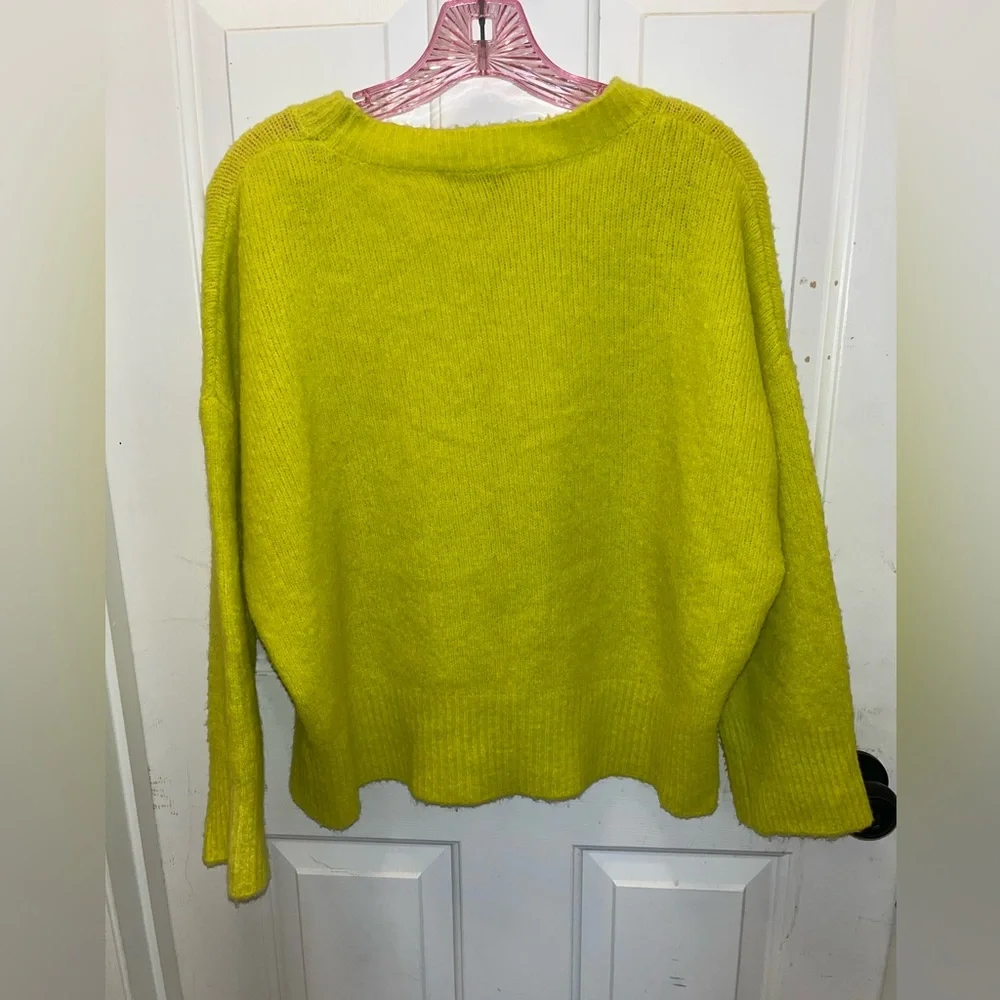 VGUC Zara Women’s Crewneck Sweater in Yellow - Sz Medium